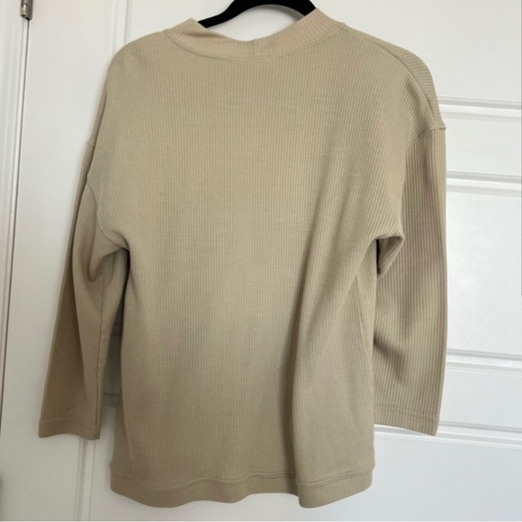 Deadstock VTG 90’s SA2 Tan Ribbed OversizedCewneck Sweater: Size M - Picture 2 of 2